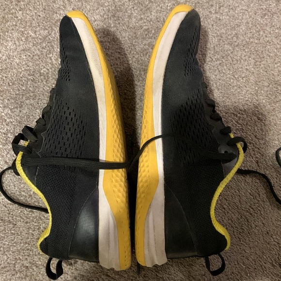 Strike MVMT - Haze Trainer (size 6.5/8, Black with Yellow soles) - Picture 6 of 6